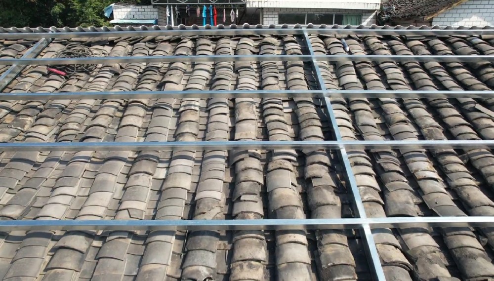 樹(shù)脂瓦用什么做架子？樹(shù)脂瓦屋頂骨架用什么材料好