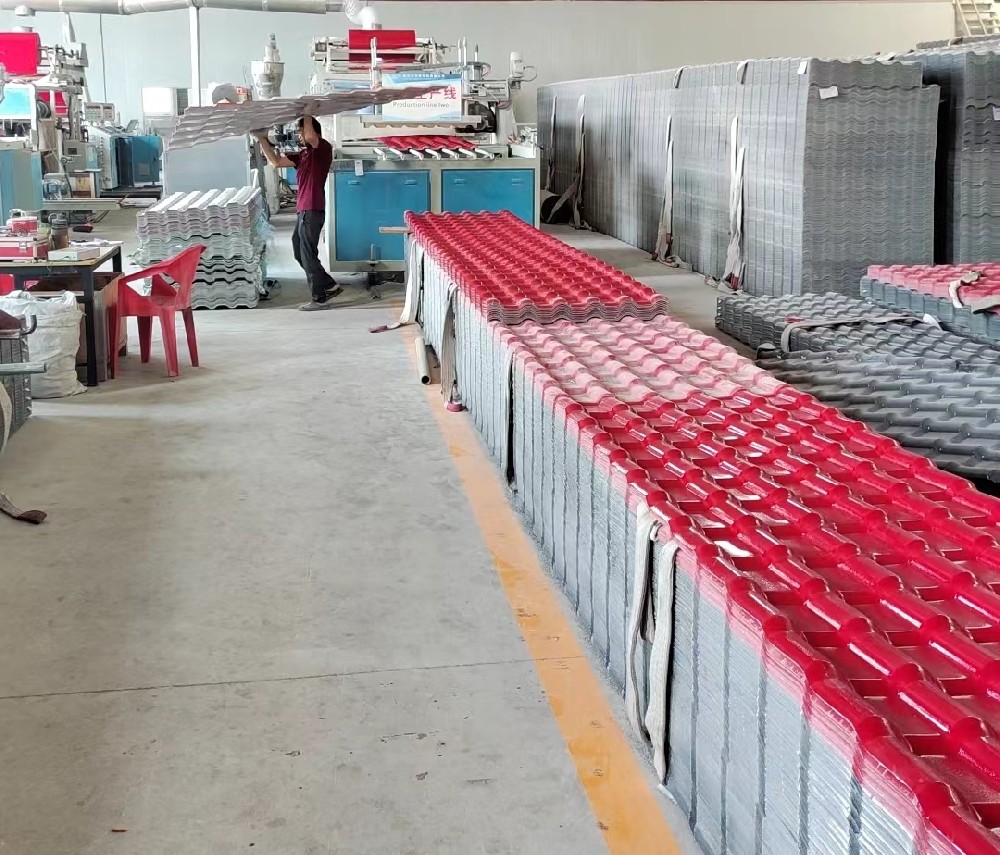 塑料瓦和樹脂瓦的區(qū)別？哪個更好更耐用